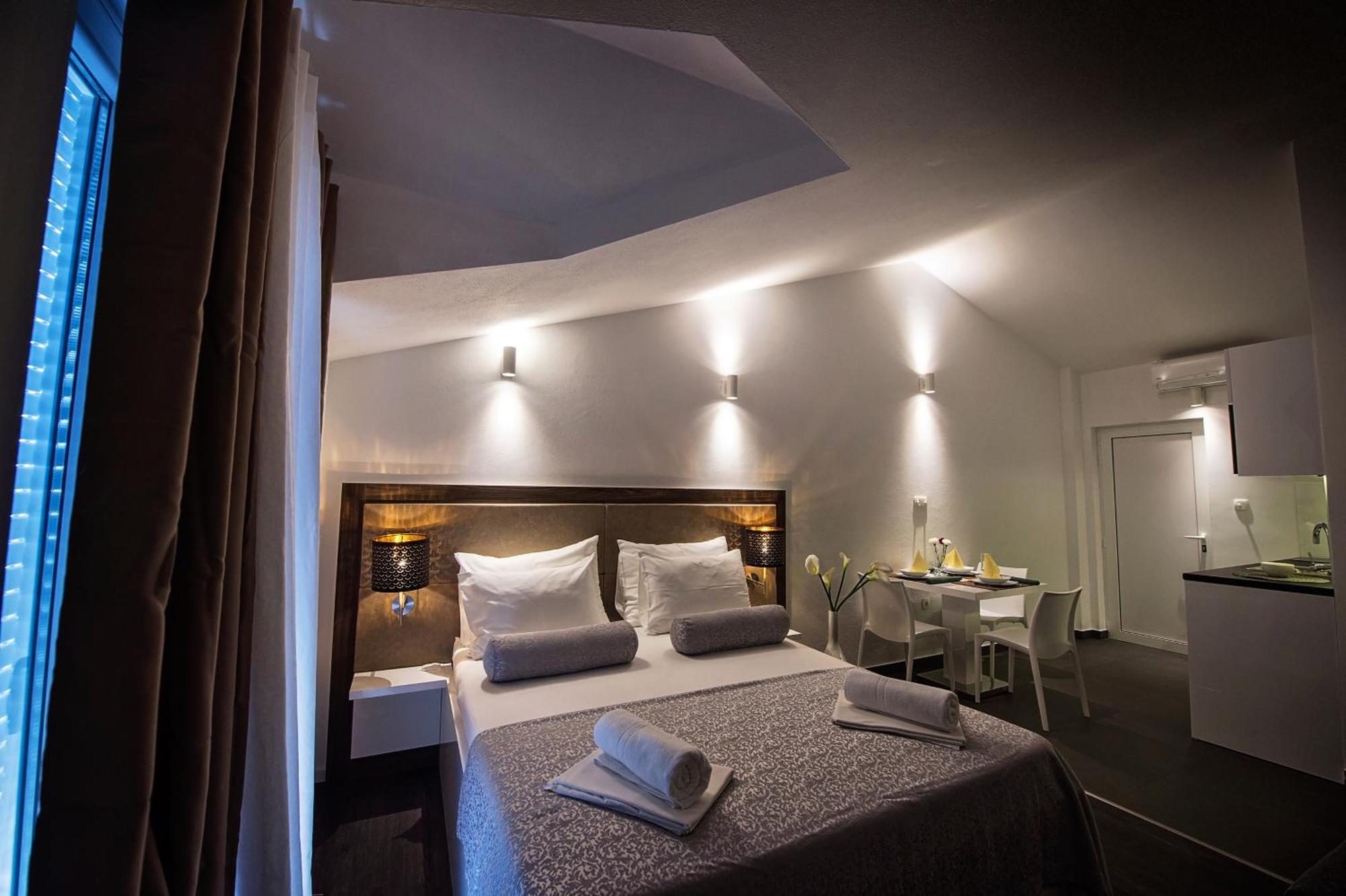 Seaside Apartments With A Swimming Pool Zecevo Rtic, Rogoznica - 8366 Room photo